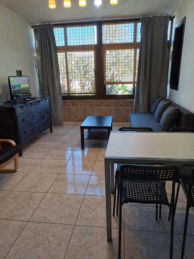 Primavera appartement tot 6 personen. Arona  Extérieur photo