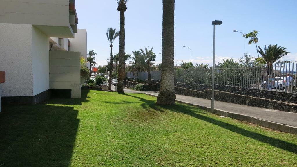 Primavera appartement tot 6 personen. Arona  Extérieur photo