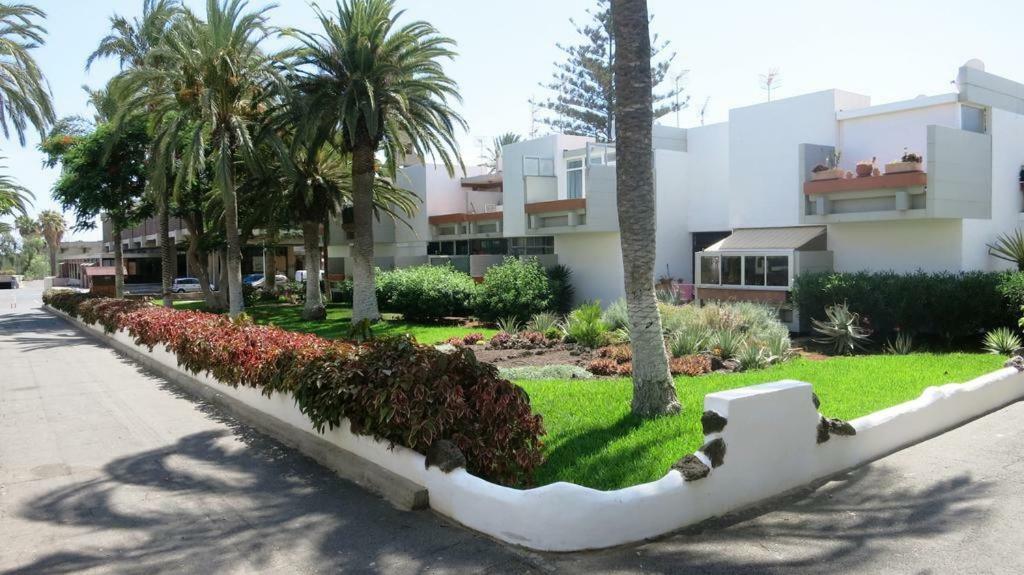 Primavera appartement tot 6 personen. Arona  Extérieur photo